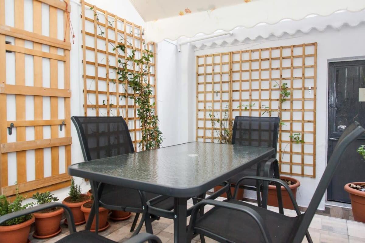 Beautiful New Apartment In Petralona Афины Экстерьер фото