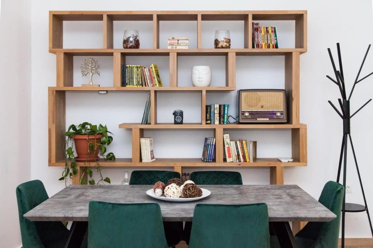 Beautiful New Apartment In Petralona Афины Экстерьер фото