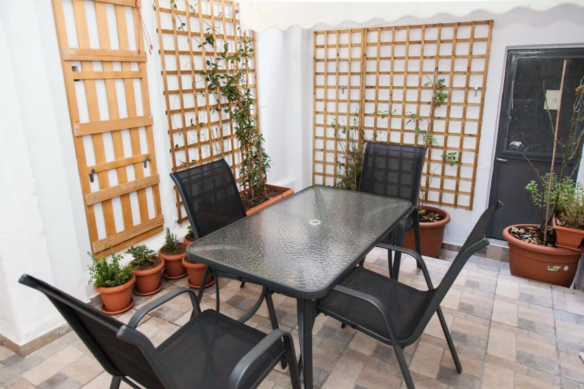 Beautiful New Apartment In Petralona Афины Экстерьер фото